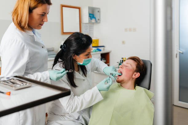 Best Emergency Treatment for Toothache in Cambria, IL